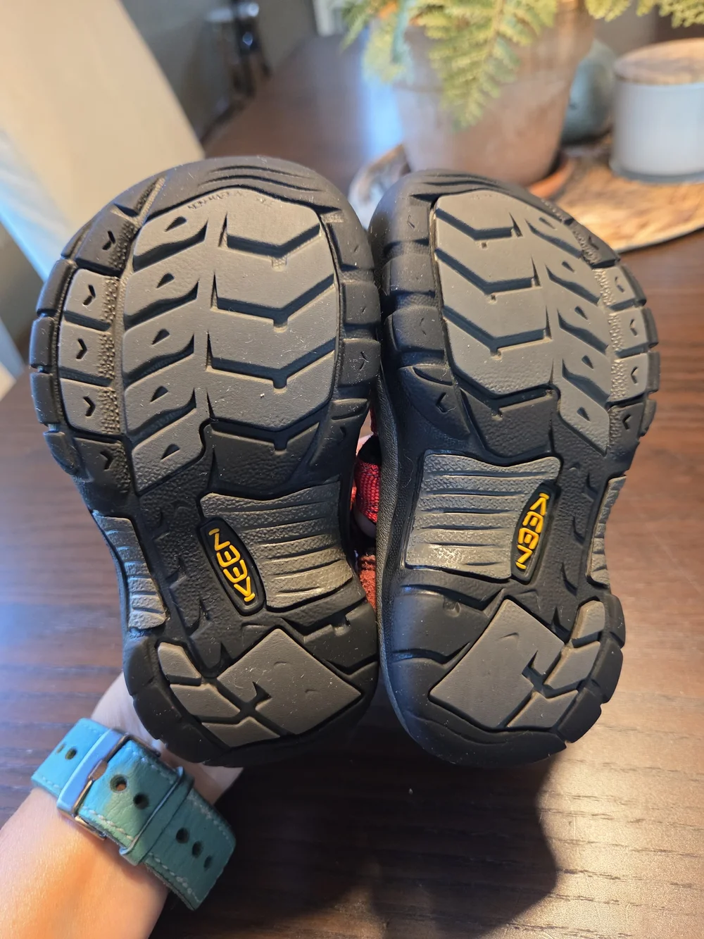 KEEN Newport H2 Toddler Water Sandals Size 8 Red Gray Closed Toe Hiking Shoes - Picture 5 of 6
